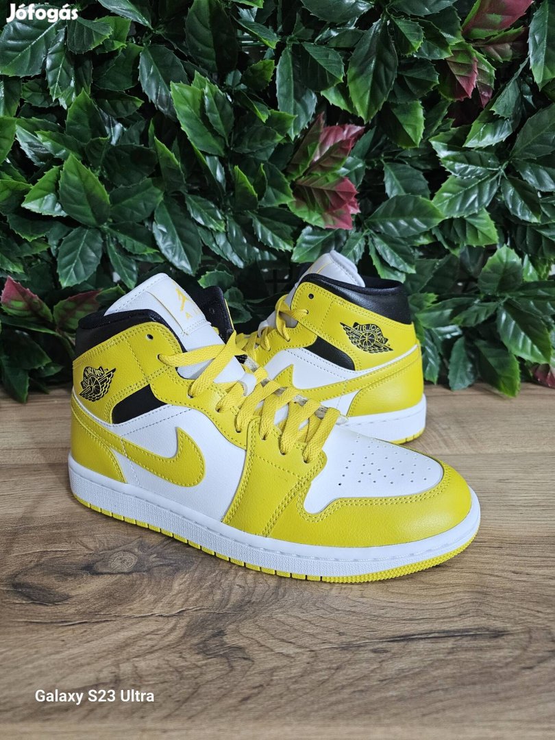 Air Jordan 1 Mid (Több meret)