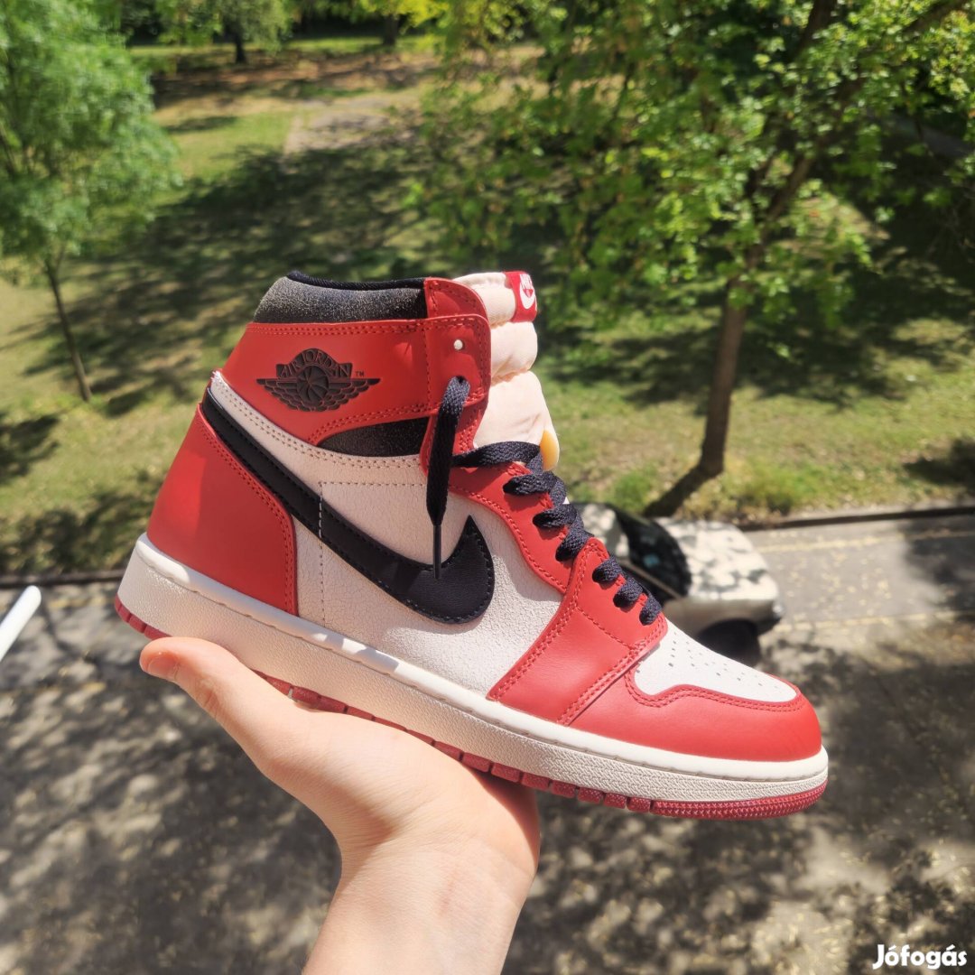 Air Jordan 1 high Chicago Lost And Found 