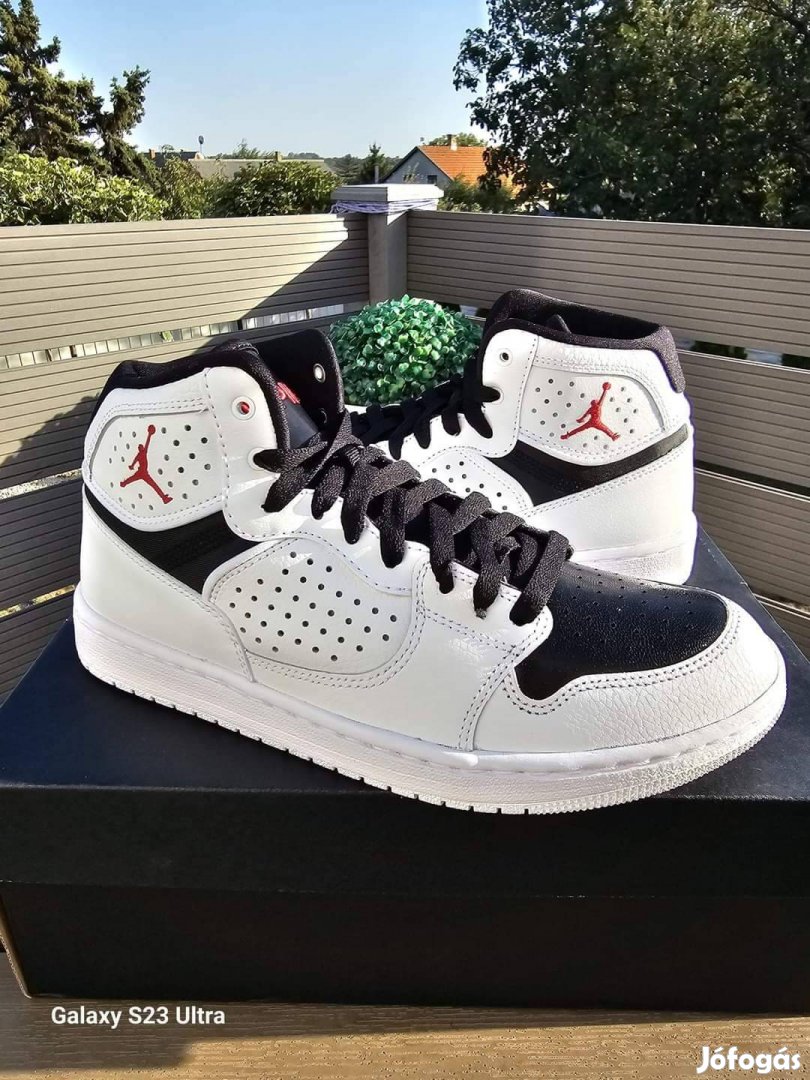 Air Jordan Acces (40;41;42;44)