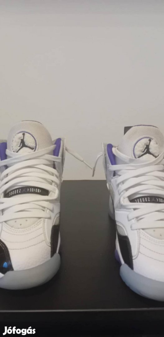 Air Jordan Jumpman Two Trey(GS) 38 As cipő