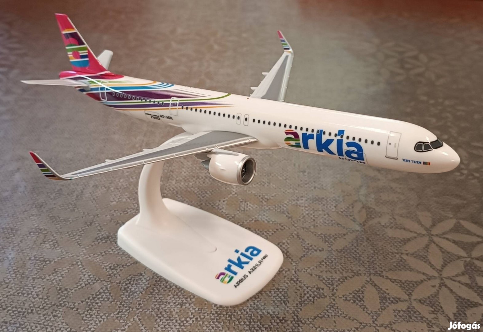 Airbus A321neo Arkia repülőgép modell 1:200