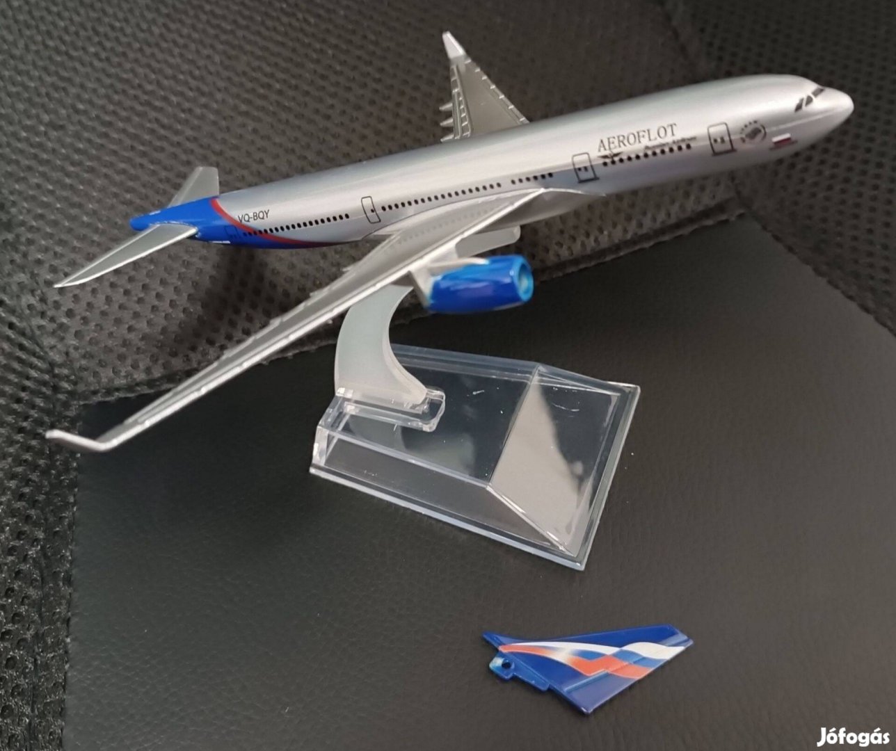 Airbus A330 Aeroflot repülőgép modell, sérült