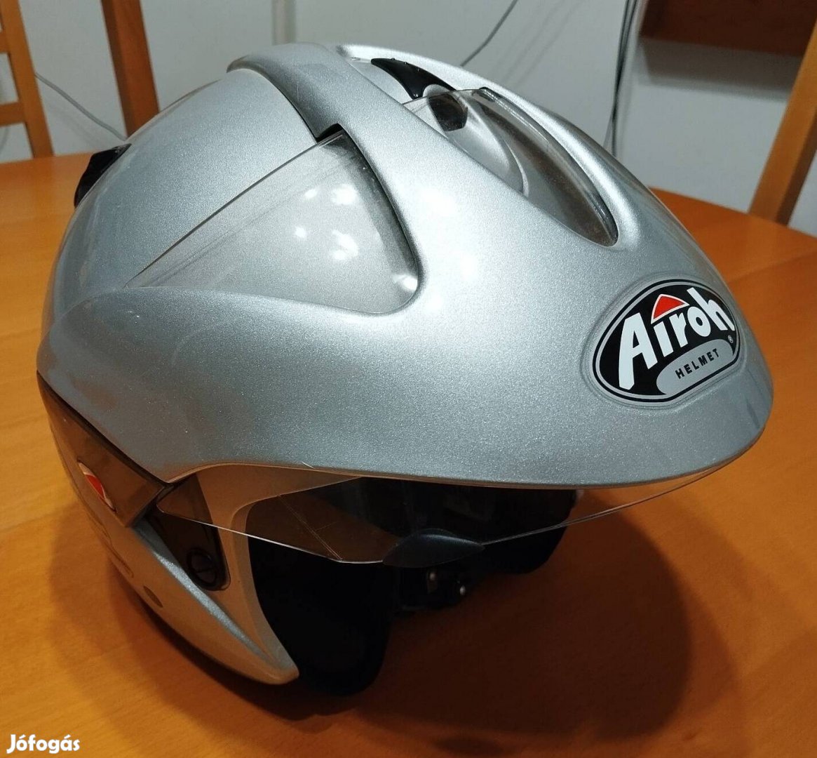 Airoh Helmet SV55 bukósisak - alig használt 