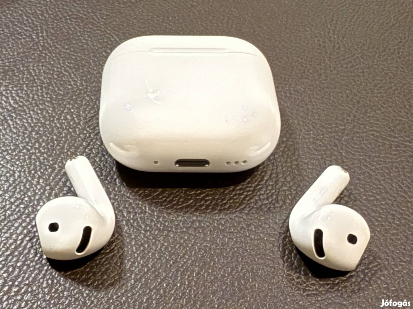 Airpods 4 ANC eladó