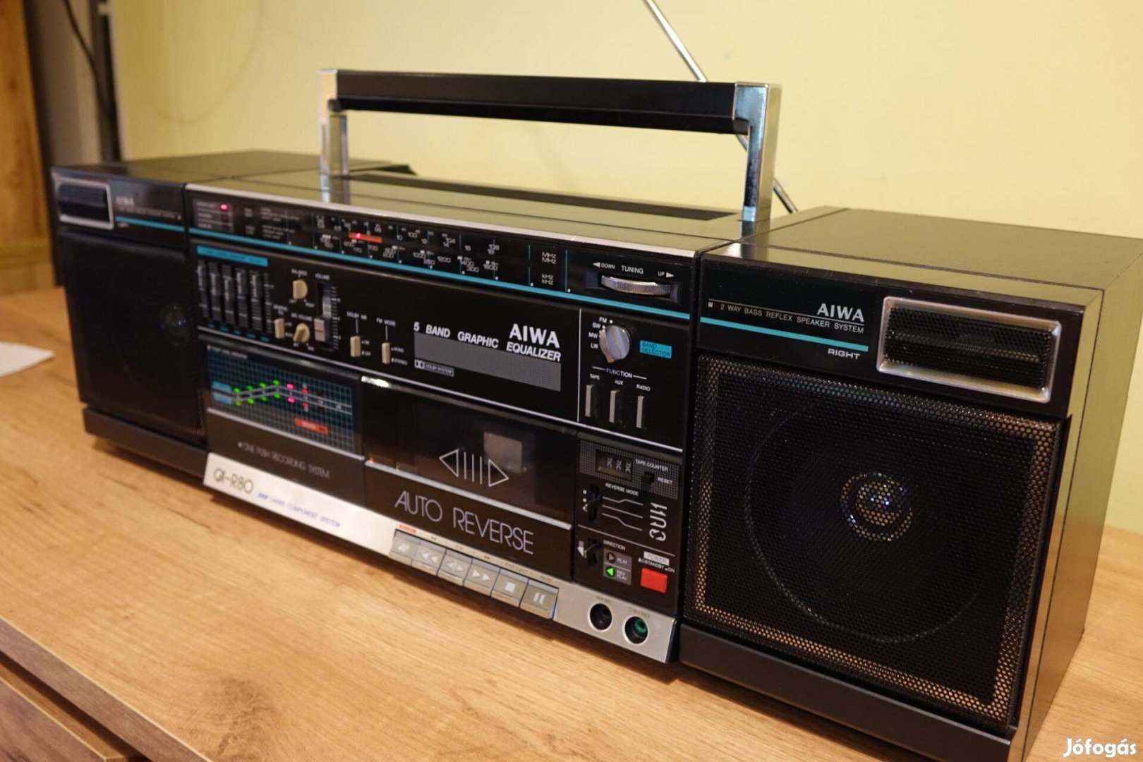 Aiwa CA R80 boombox