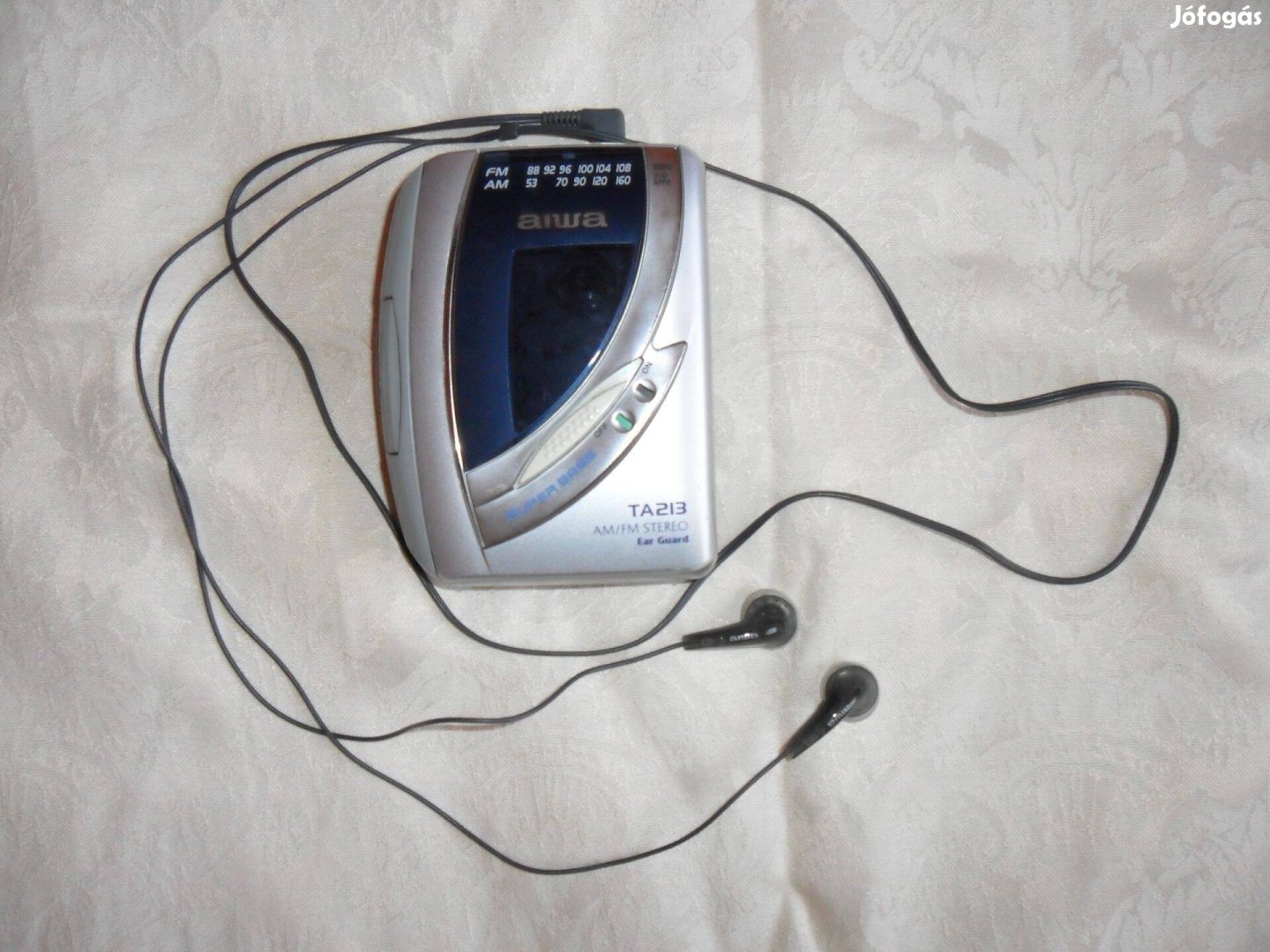 Aiwa TA213 rádiós walkman gyári fülhallgatóval (hibás)