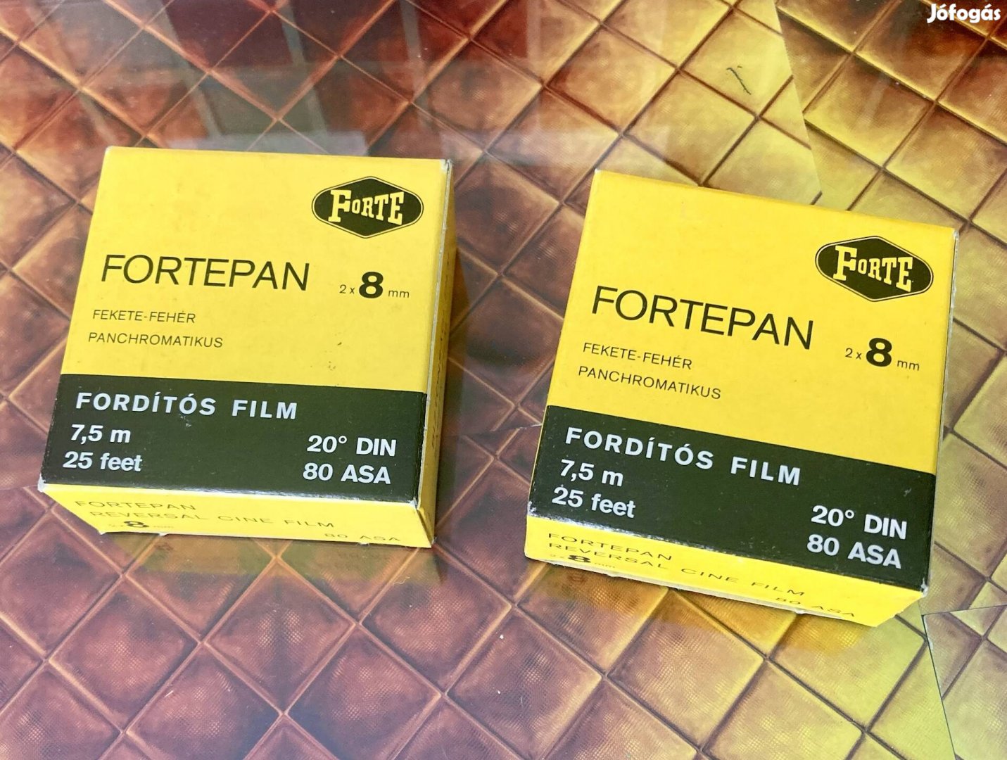 Ajándék ötlet! Bontatlan csomagolású Fortepan 16 mm-es filmek