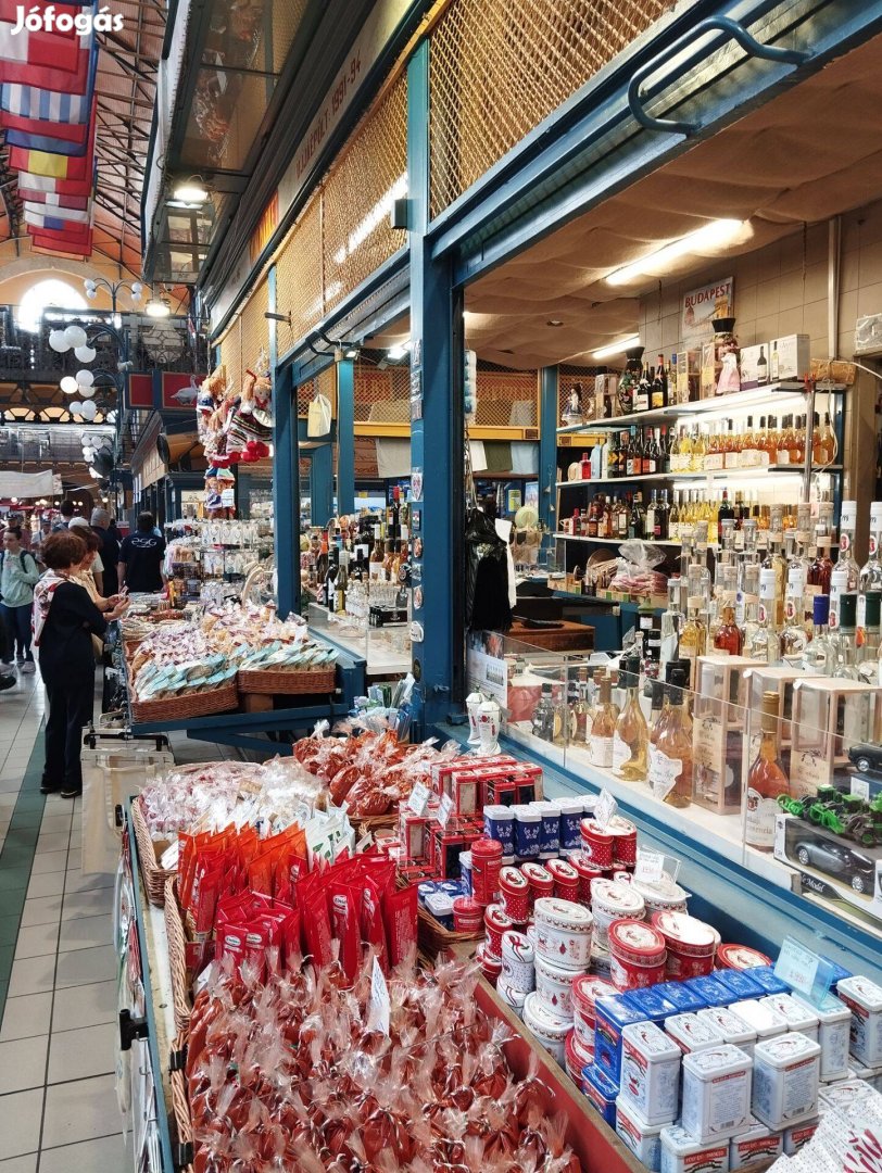 Ajándék/vegyesbolti eladó
