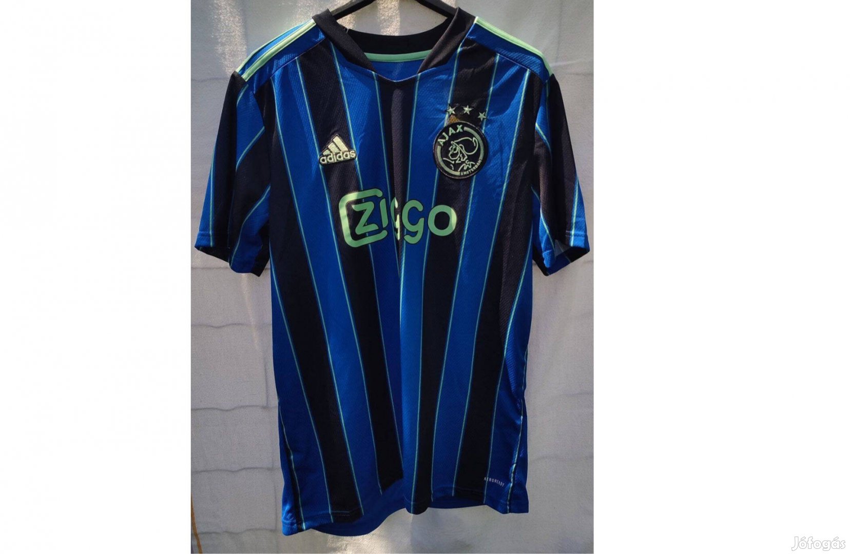 Ajax Amsterdam eredeti adidas, 2021-22-es fekete kék csíkos mez (L)