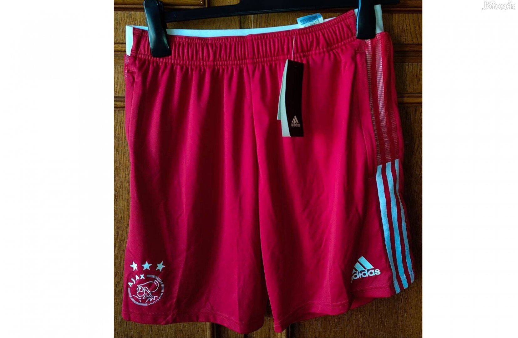 Ajax Amsterdam eredeti adidas piros rövid nadrág (M)