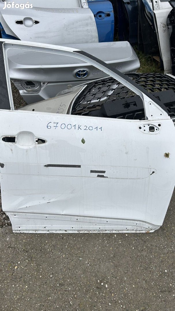 Ajtó jobb első yaris cross 2021- eladó
