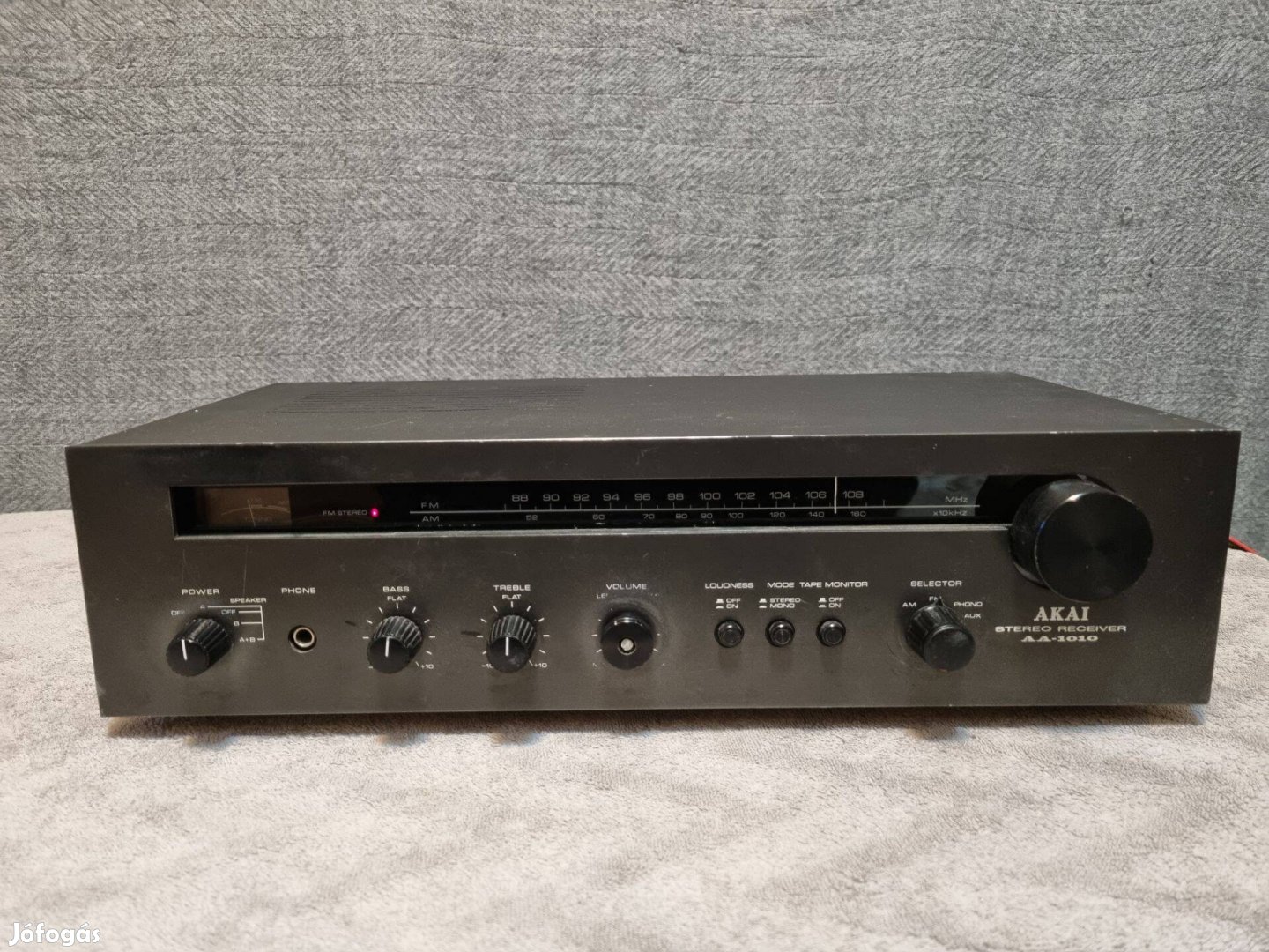 Akai AA-1010 receiver