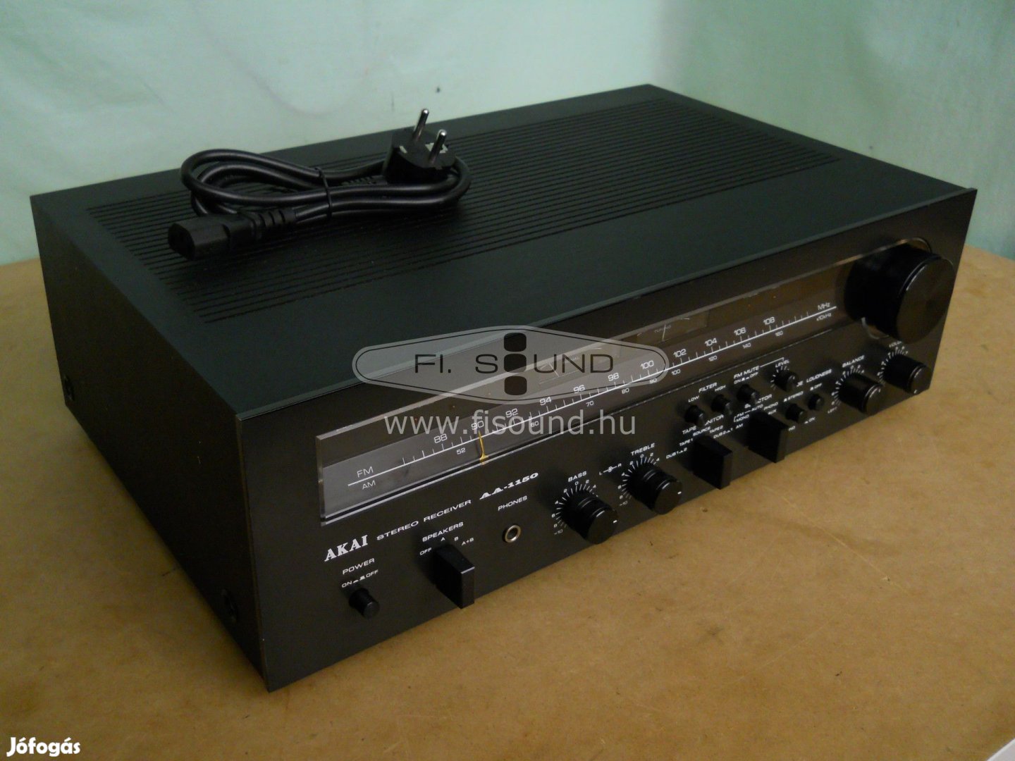 Akai AA-1150 ,280W,4-16 ohm,4 hangfalas rádiós receiver gyűjtői