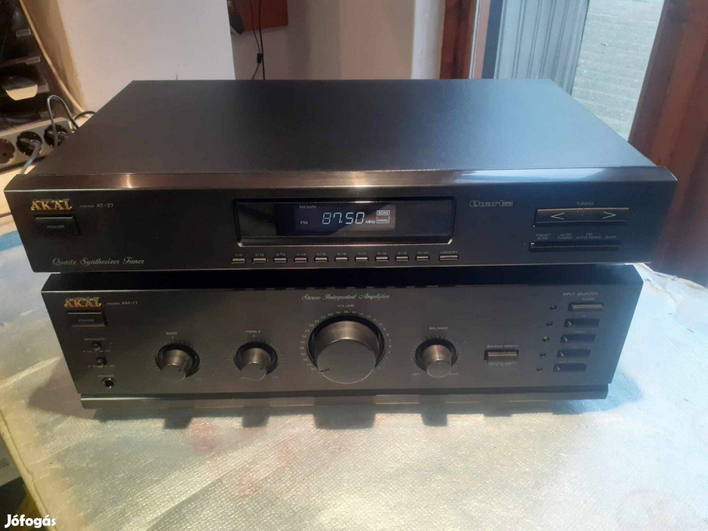 Akai AM-17 HI-FI erősítő. Digitális rádiótuner elkelt