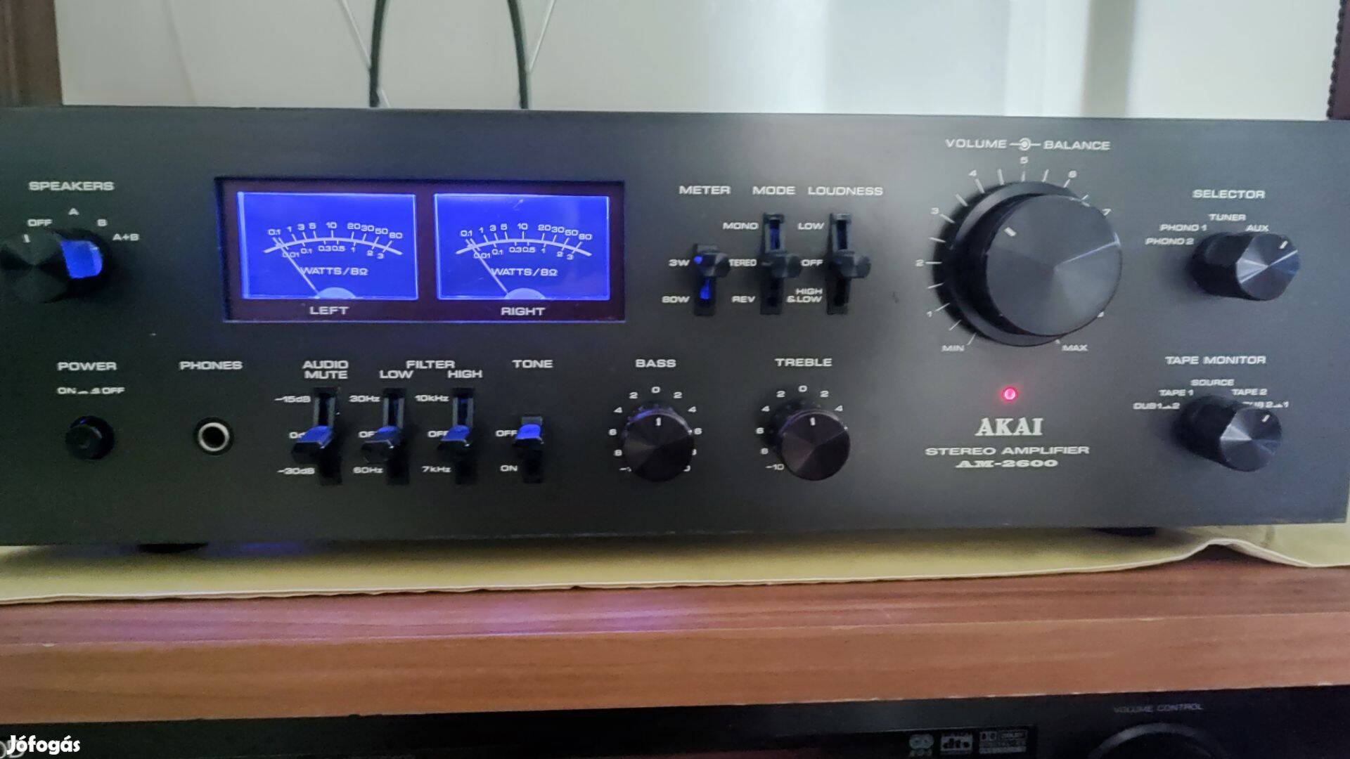 Akai AM-2600 Hi-Fi sztereó erősítő
