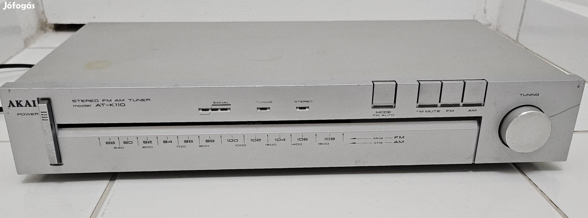 Akai AT-K110 AM FM Tuner 