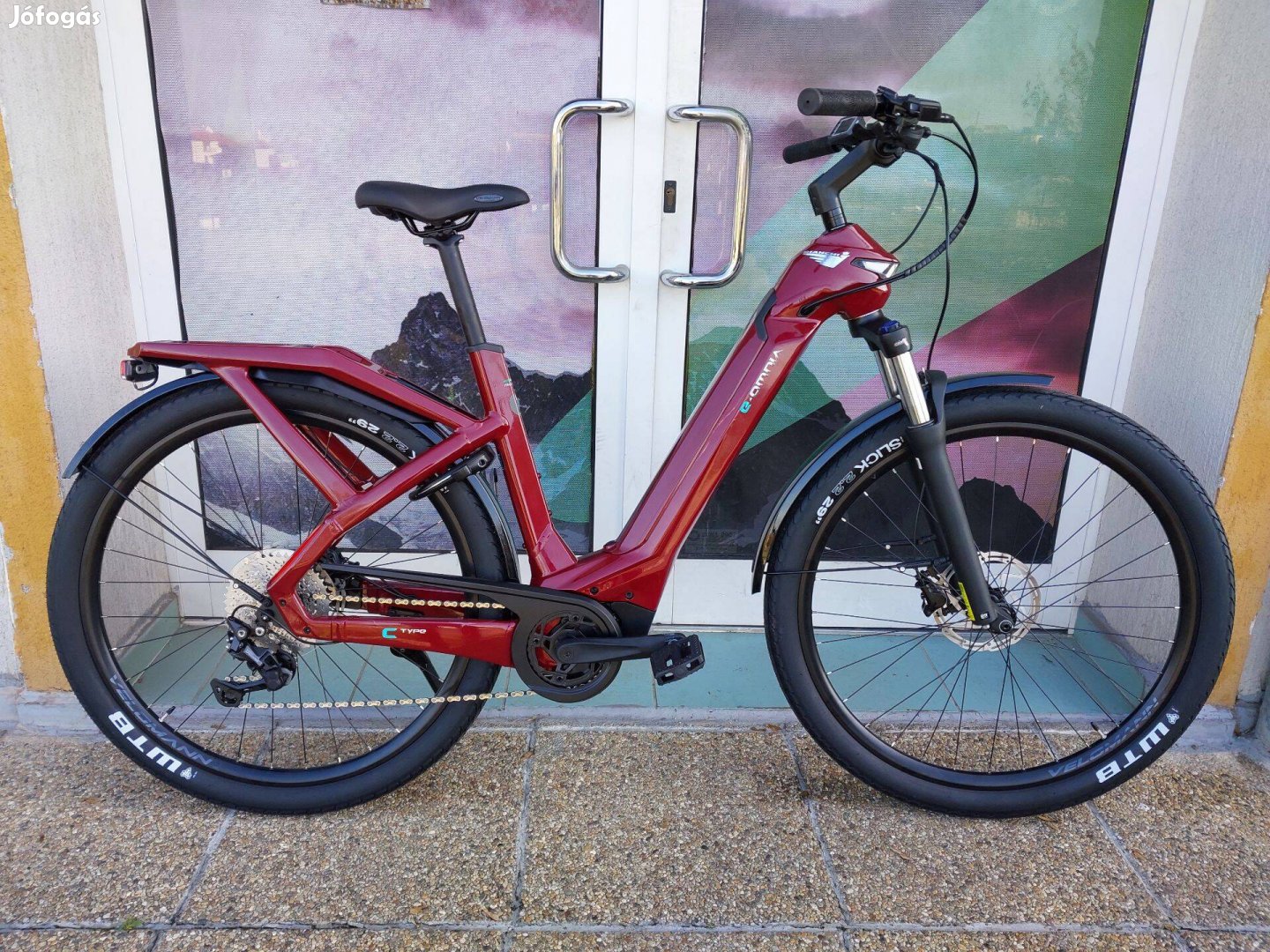 Akció-30%%%::Bianchi E-Omnia C Deore 10sp Bosch 500Wh ( M )