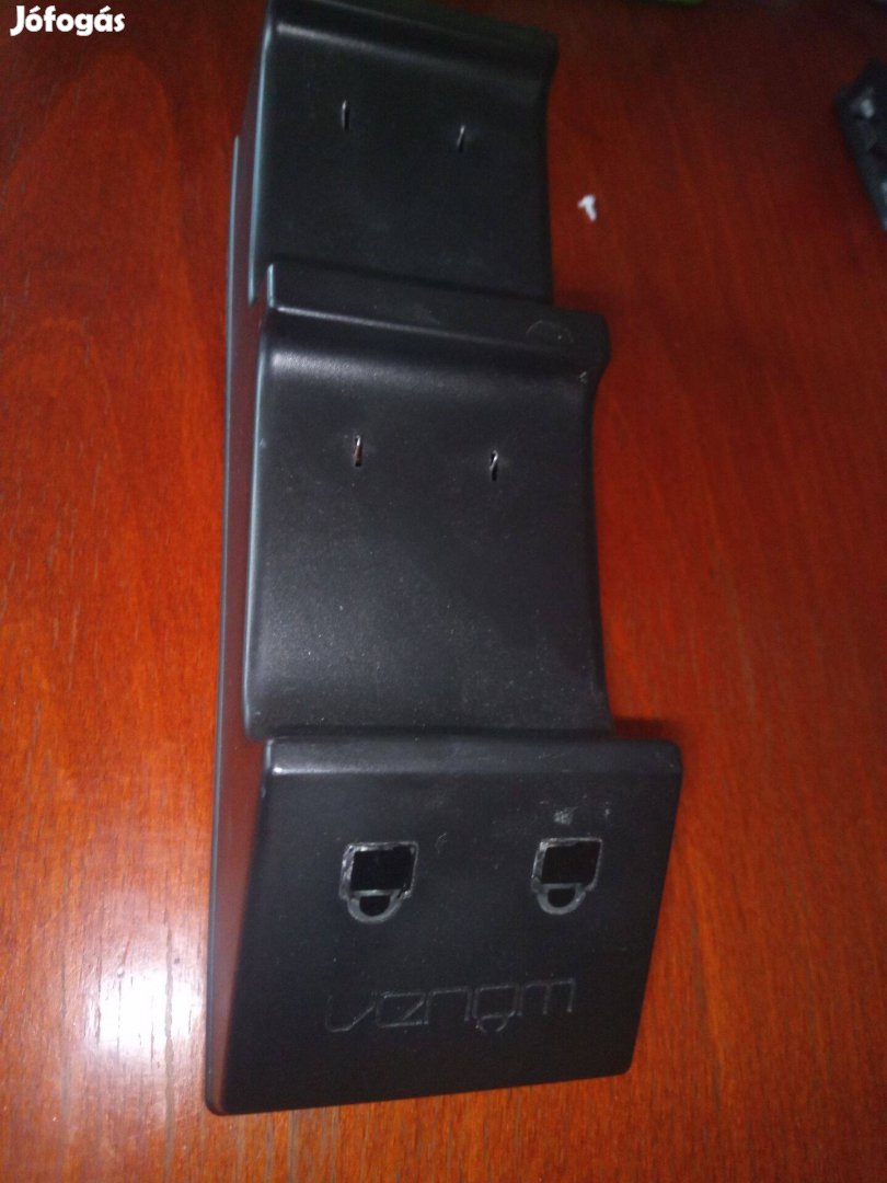 Akció 39. Xbox One Venom Controller Töltő Állomás Újszerű