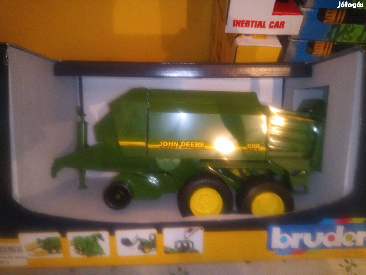 Akció Bruder John Deere 690 Kockabálázos Pótkocsi Új Bontatlan