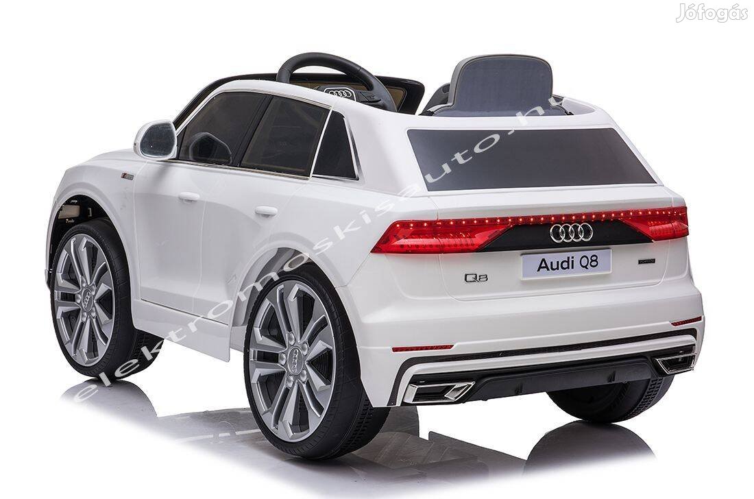 Akció! Egyszemélyes AUDI Q8 12V fehér eredeti elektromos kisautó