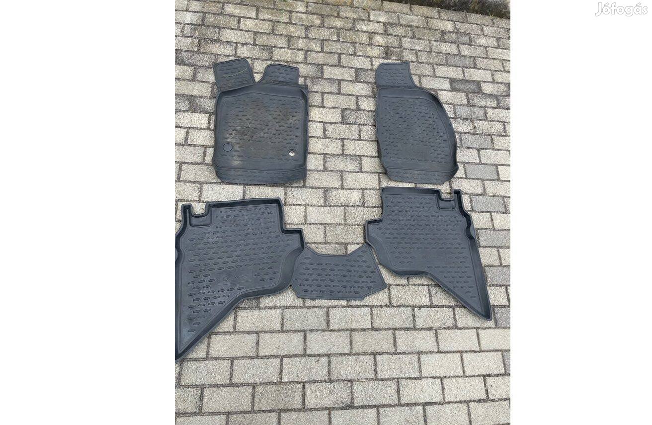 Akció! Ford Ranger 1998-2011,Mazda BT, Mitsubishi L200 1996- lábtálca