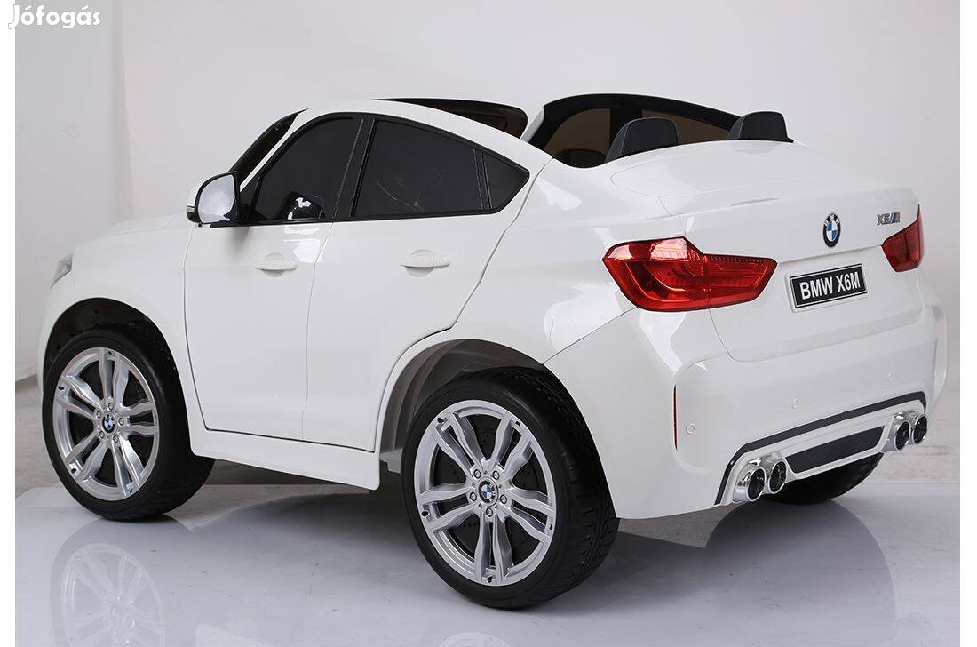 Akció! Kétszemélyes BMW X6M 12V fehér eredeti elektromos kisautó