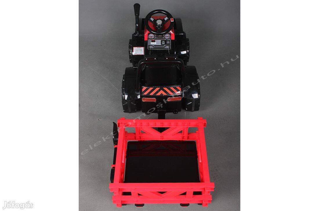 Akció! Piros Traktor utánfutó 6V-os 1személyes elektromos