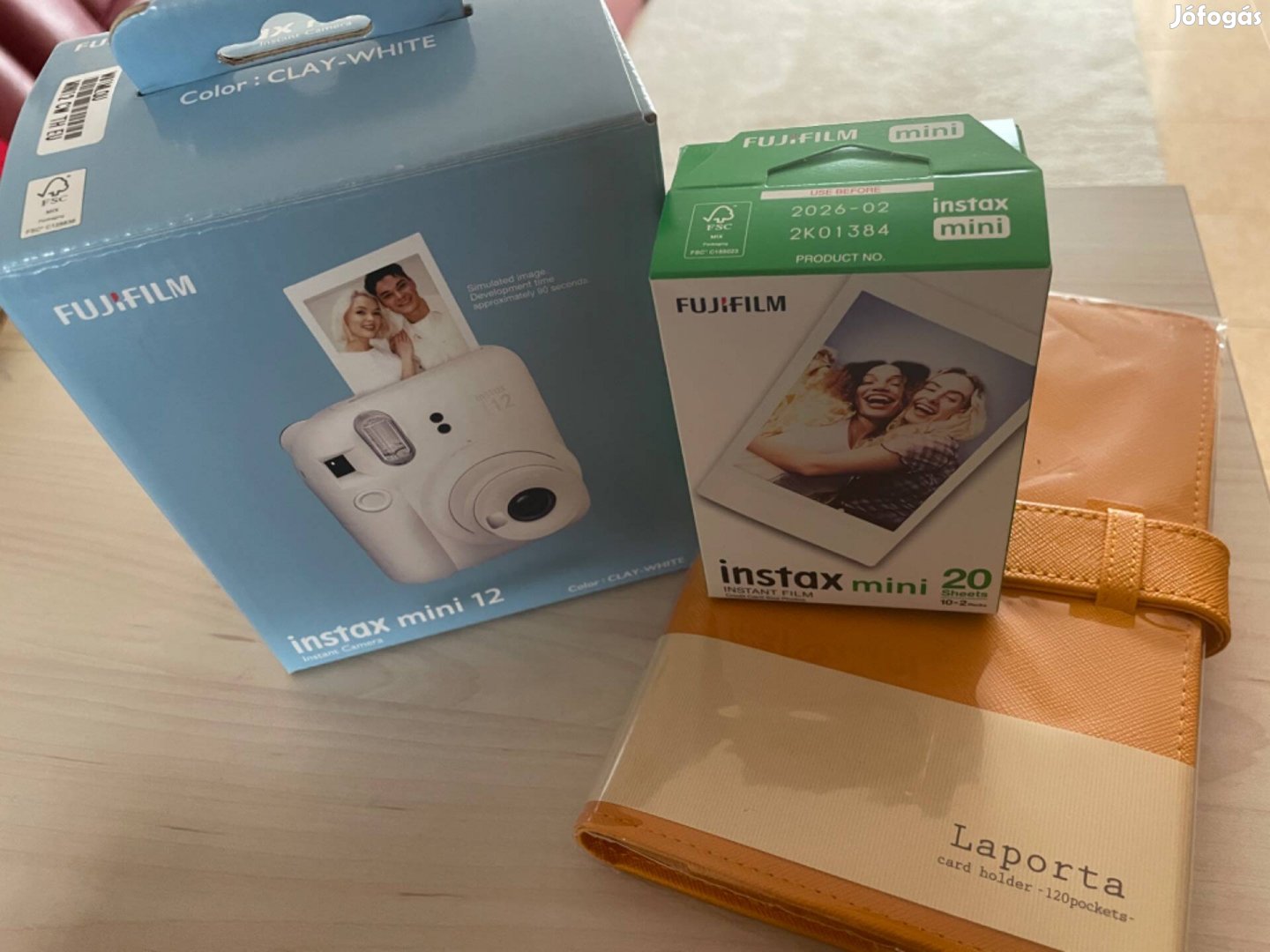 Akció! Új! Instax mini12 fényképezőgép eladó!