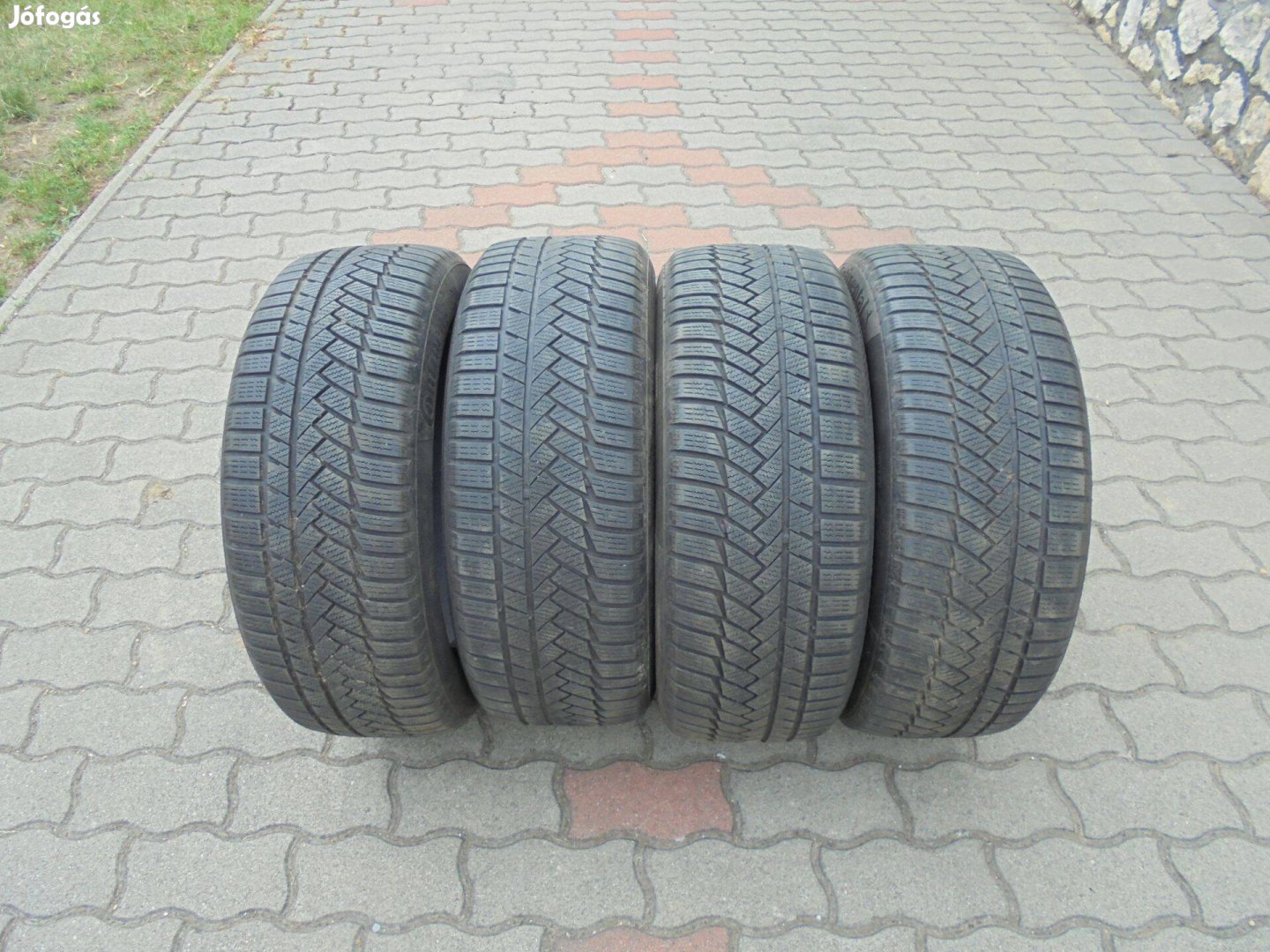 Akció !!! 225/55 R 17-es Continental téli gumi eladó