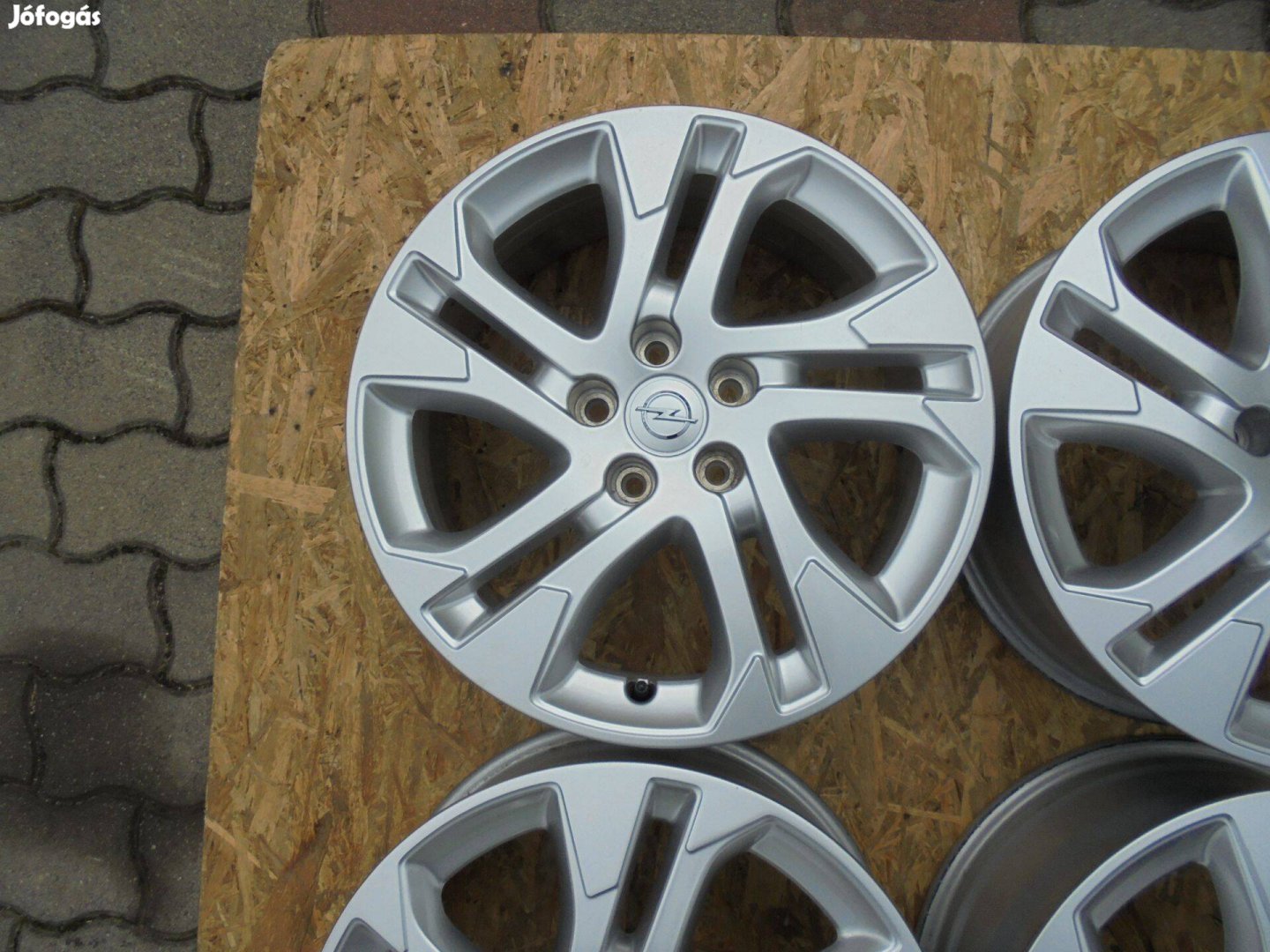 Akció !!! Opel 17-es ( TGK ) alufelni mint az új eladó