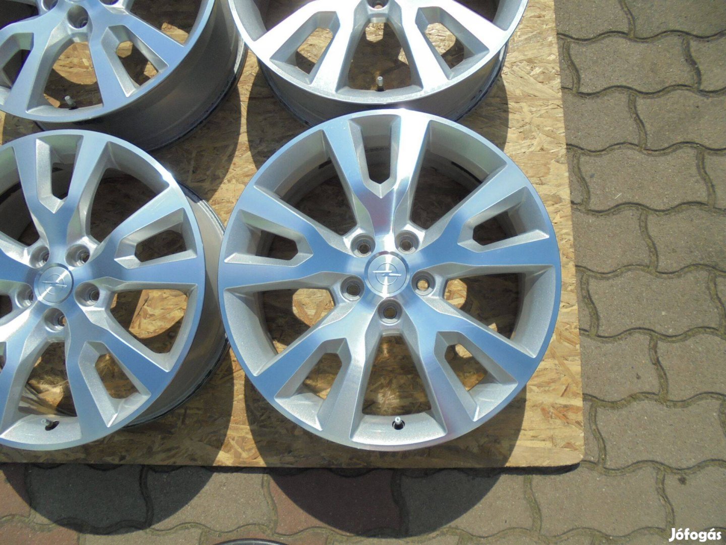 Akció !!! Újszerű 19-es szenzoros Opel gyári alufelni eladó