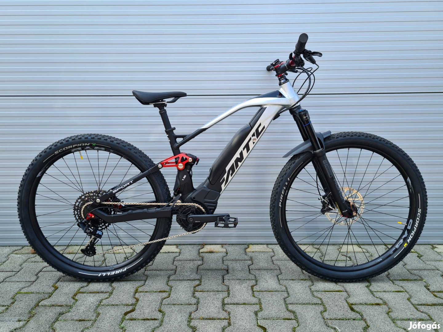 Akciós! 3km-es Fantic fully brose 90Nm 630Wh ebike M