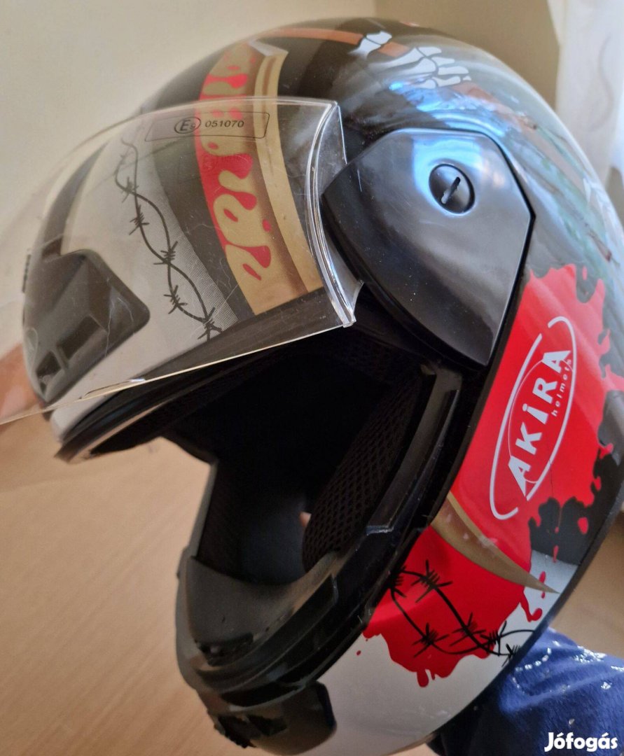 Akira Helmets bukósisak eladó