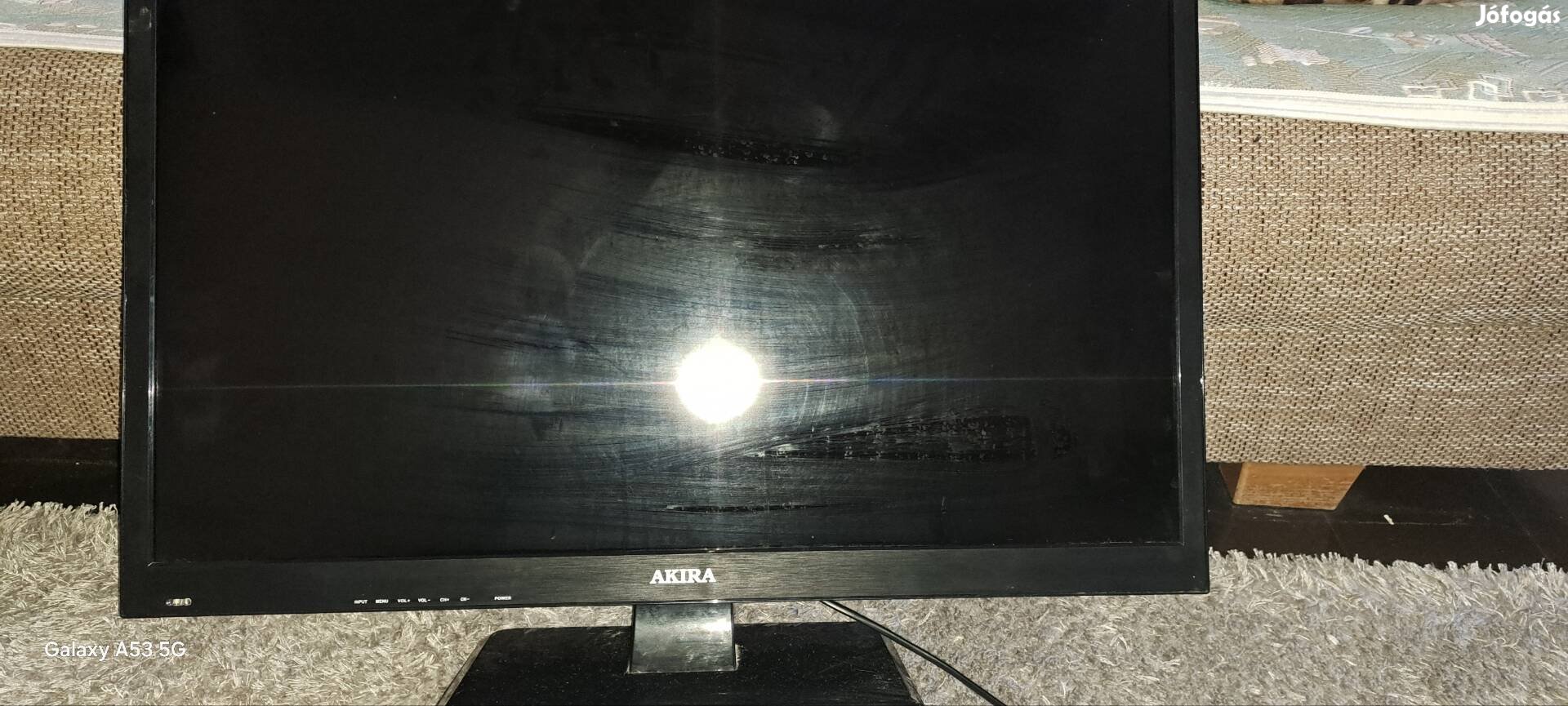 Akire 82cm led televízió hibas