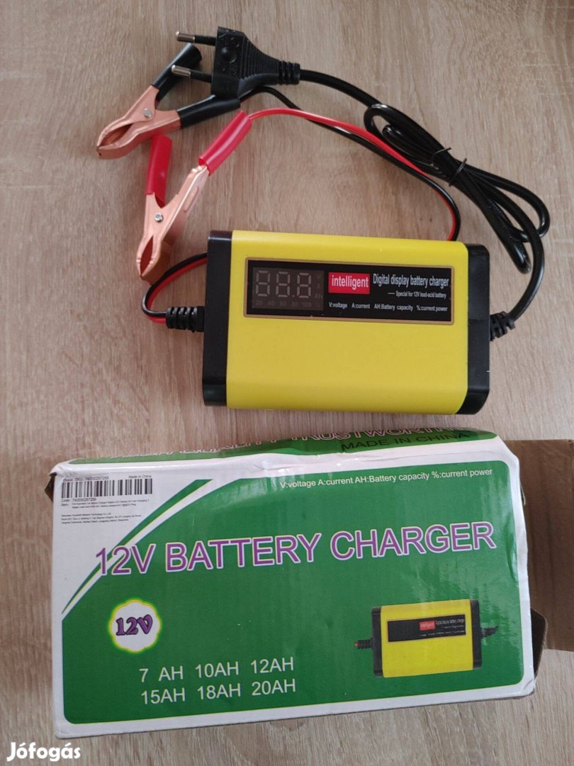 Akkumulátor töltő 20Ah-akku-ig