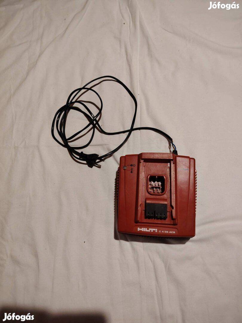 Akkumulátor töltő Hilti