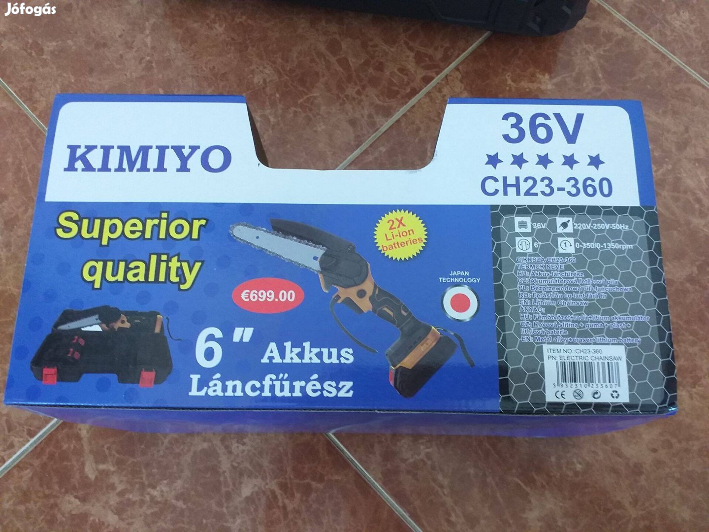 Akkumulátoros láncfűrész 2 db 36V akkuval új eladó