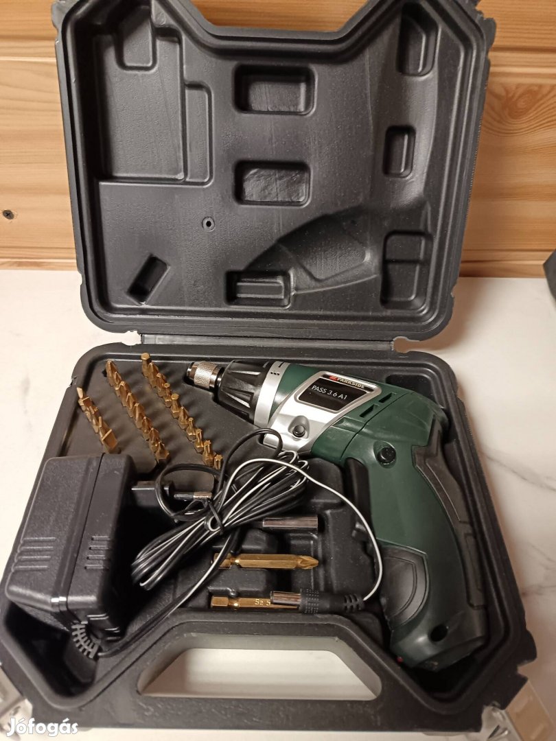 Akkus csavarozó kofferban