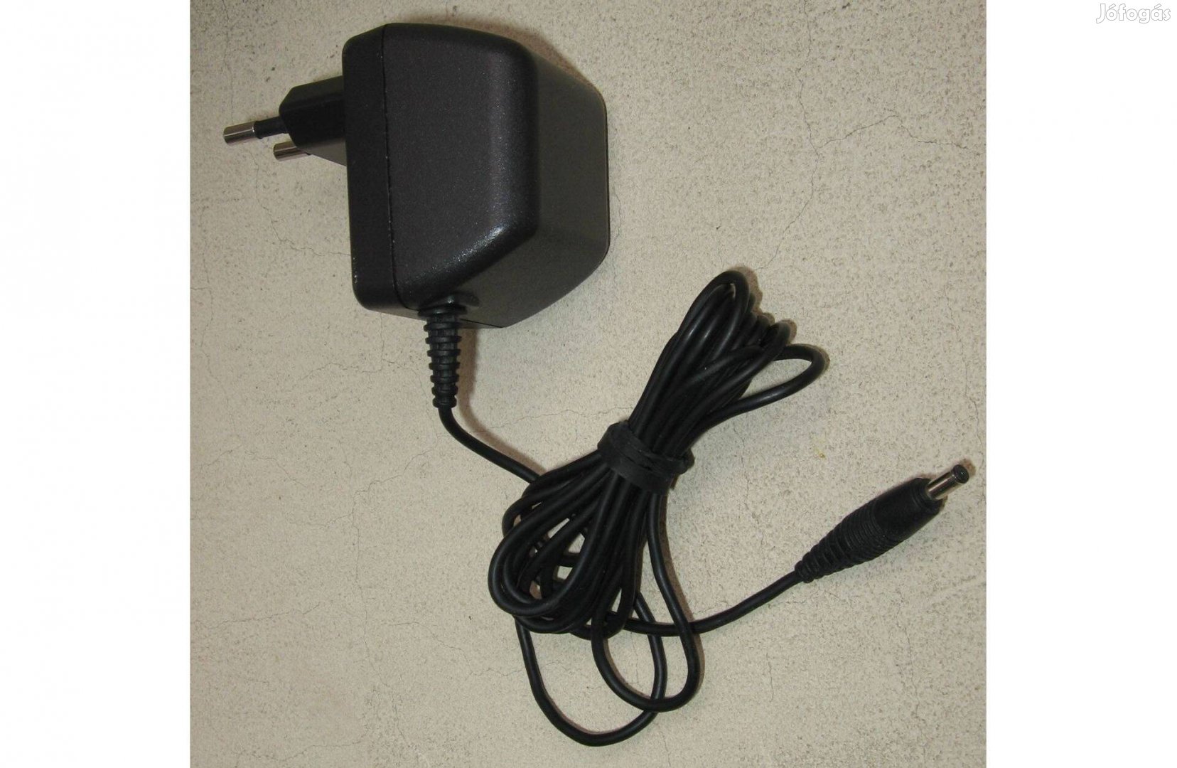 Akkutöltő mobiltelefonhoz