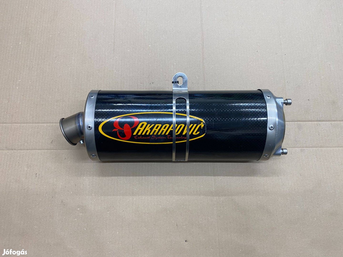Akrapovic Carbon kipufogó