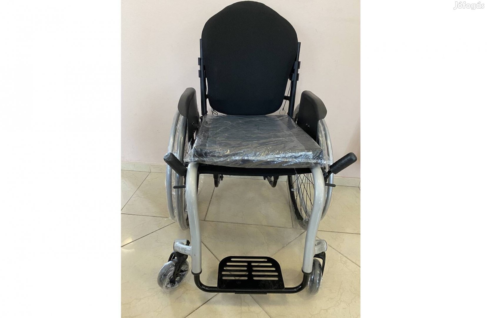 Aktív kerekesszék Tilite USA 45 cm Új állapot