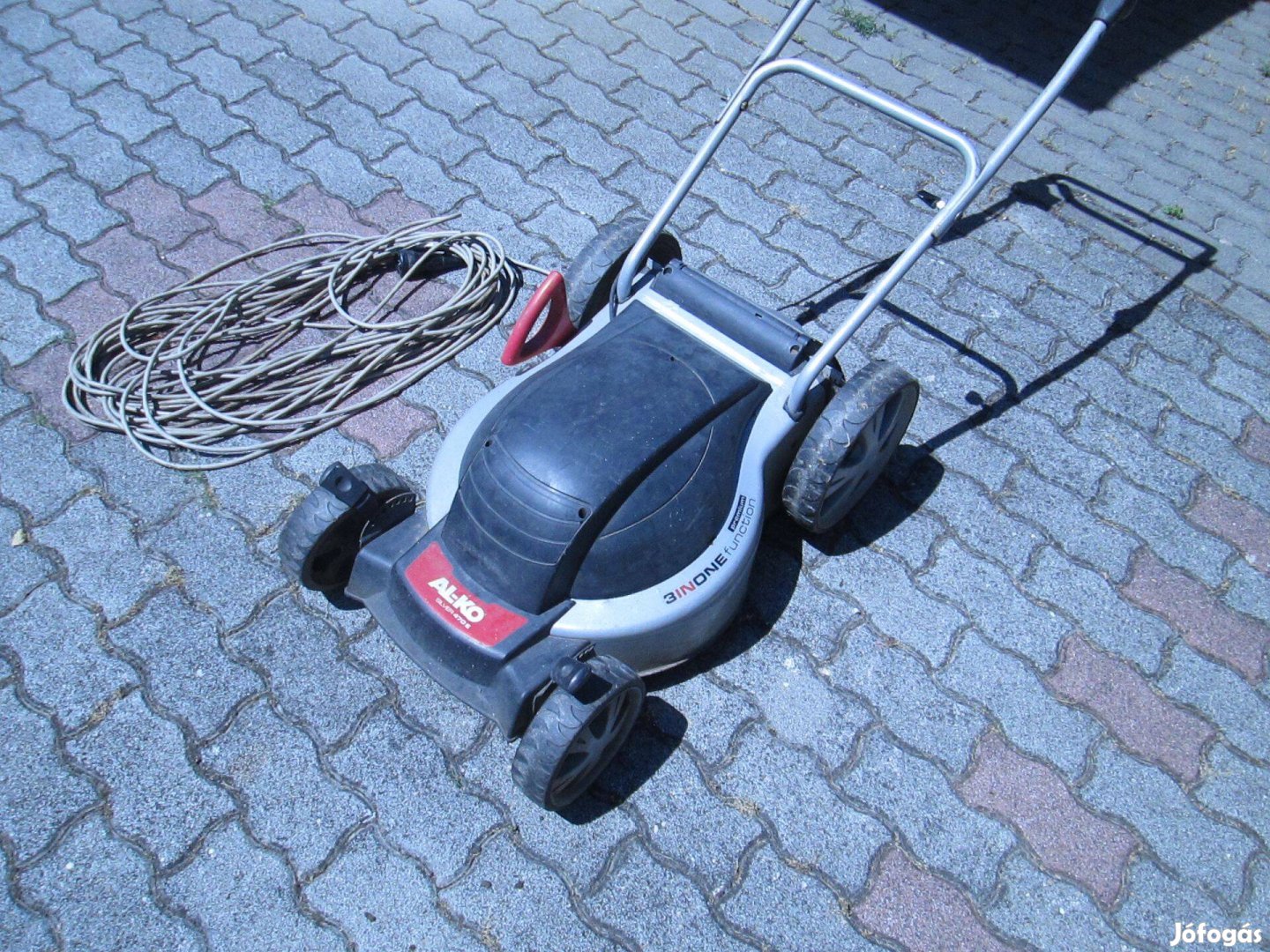 Al-Ko Silver 470E típusú fűnyíró + kábel