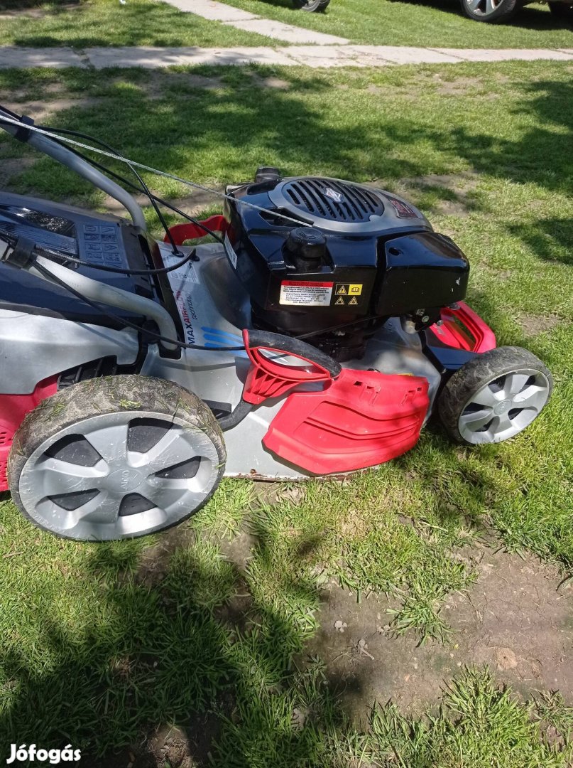 Al-ko önjárós fűnyíró Briggs DOV motorral