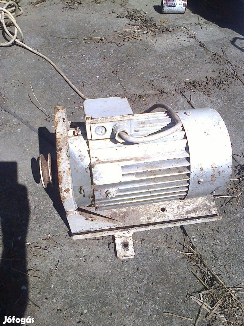 Alacsony ford. vill. motor