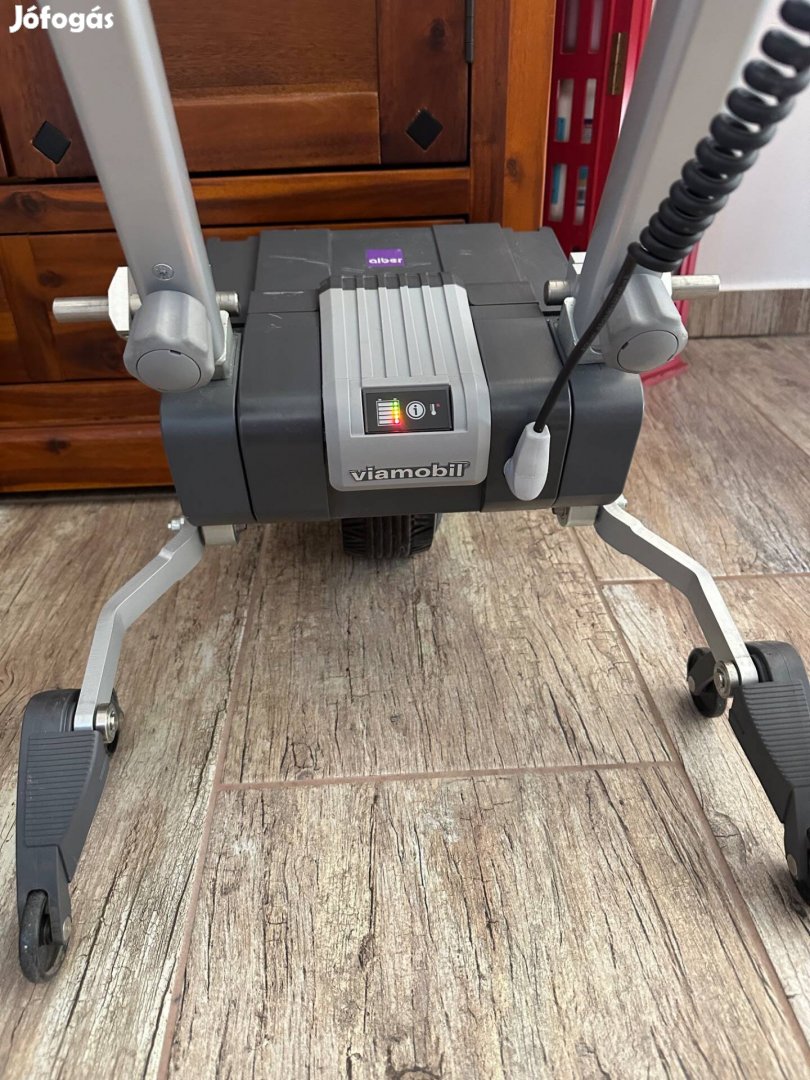 Alber Viamobil V25 elektromos toló- és fékezősegédlet