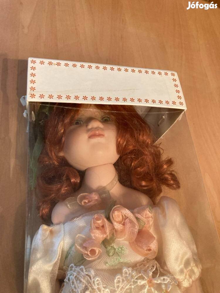 Alberon Dolls baba eredeti csomagolásban