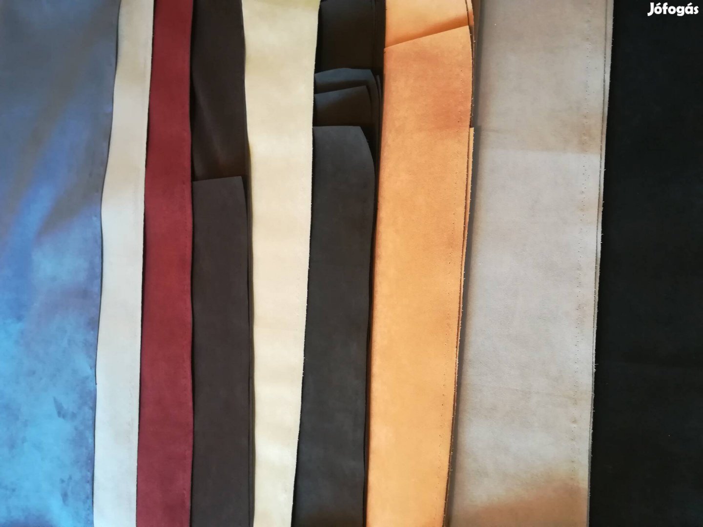 Alcantara anyag kárpitozáshoz