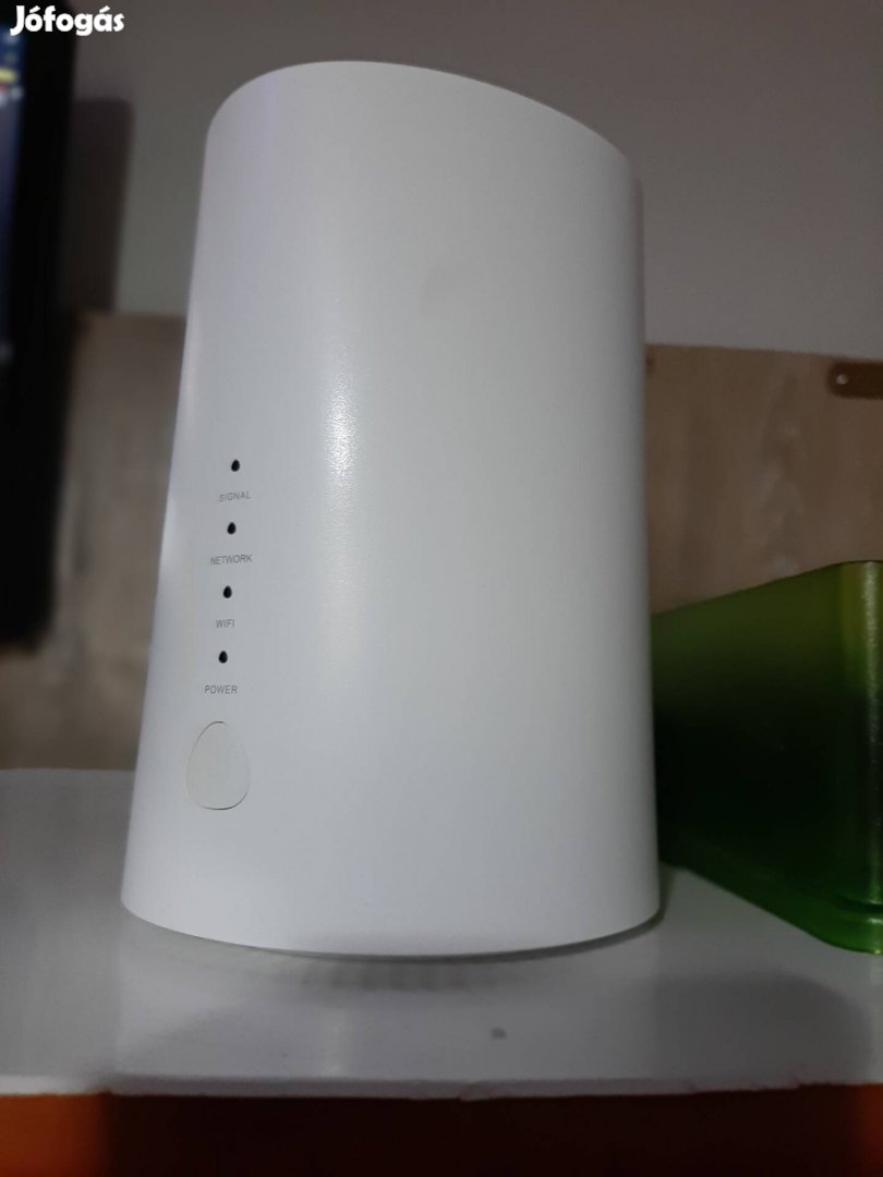 Alcatel HH71vm simkártyás dual WiFi router