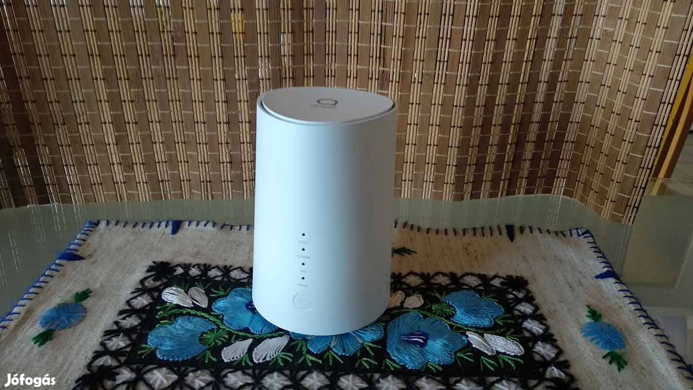 Alcatel Linkhub HH71VM cat7 4G+ SIM kártyás router (04)