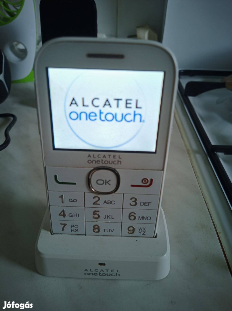 Alcatel nagygombos mobiltelefon